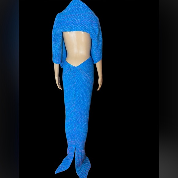Hand knitted mermaid tail Snuggie  ,One size fits most - Picture 5 of 7